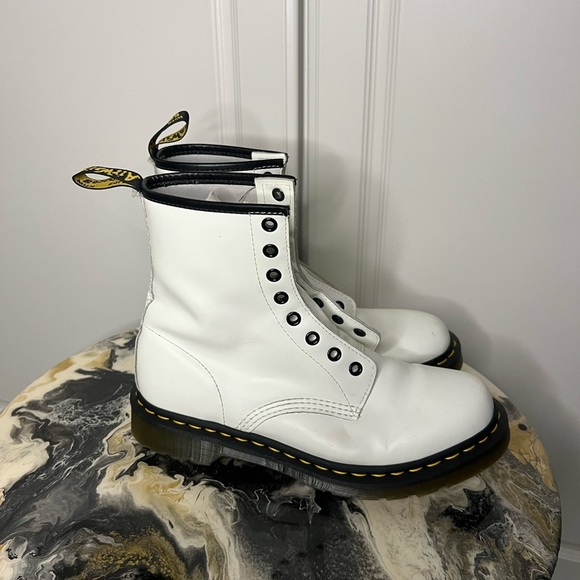 Dr Martens 1460 Smooth White Leather Lace Up Boot - Picture 5 of 12